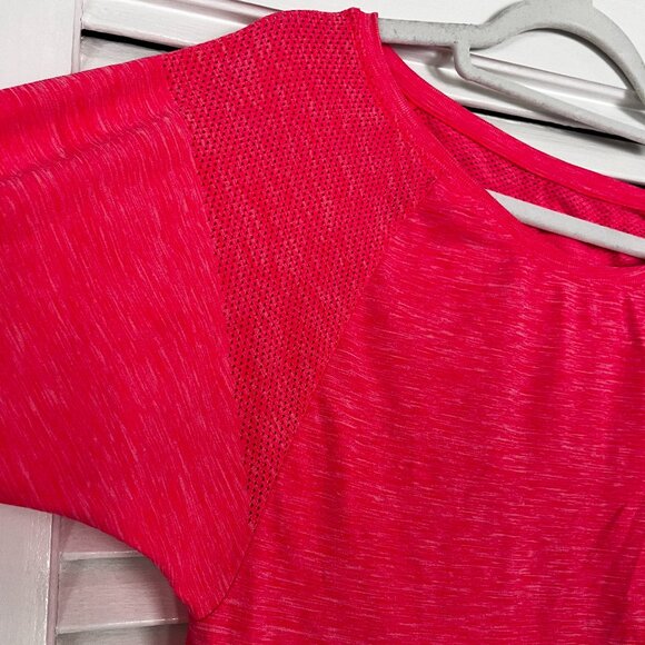 Sweaty Betty Hot Pink 3/4 Sleeve Top - Picture 2 of 4